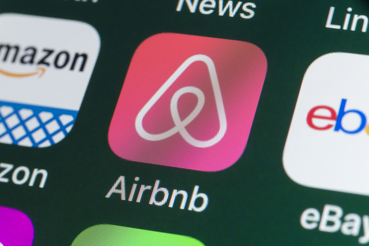  Airbnb IPO is here 
